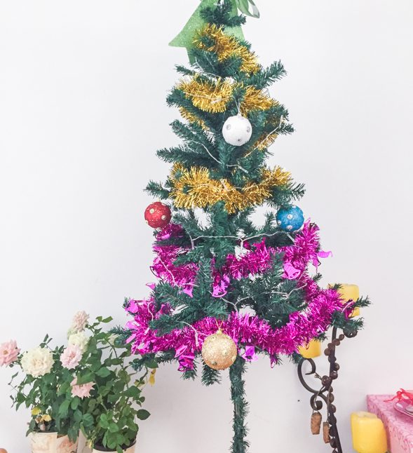 christmas tree, china shop, christmas ornaments
